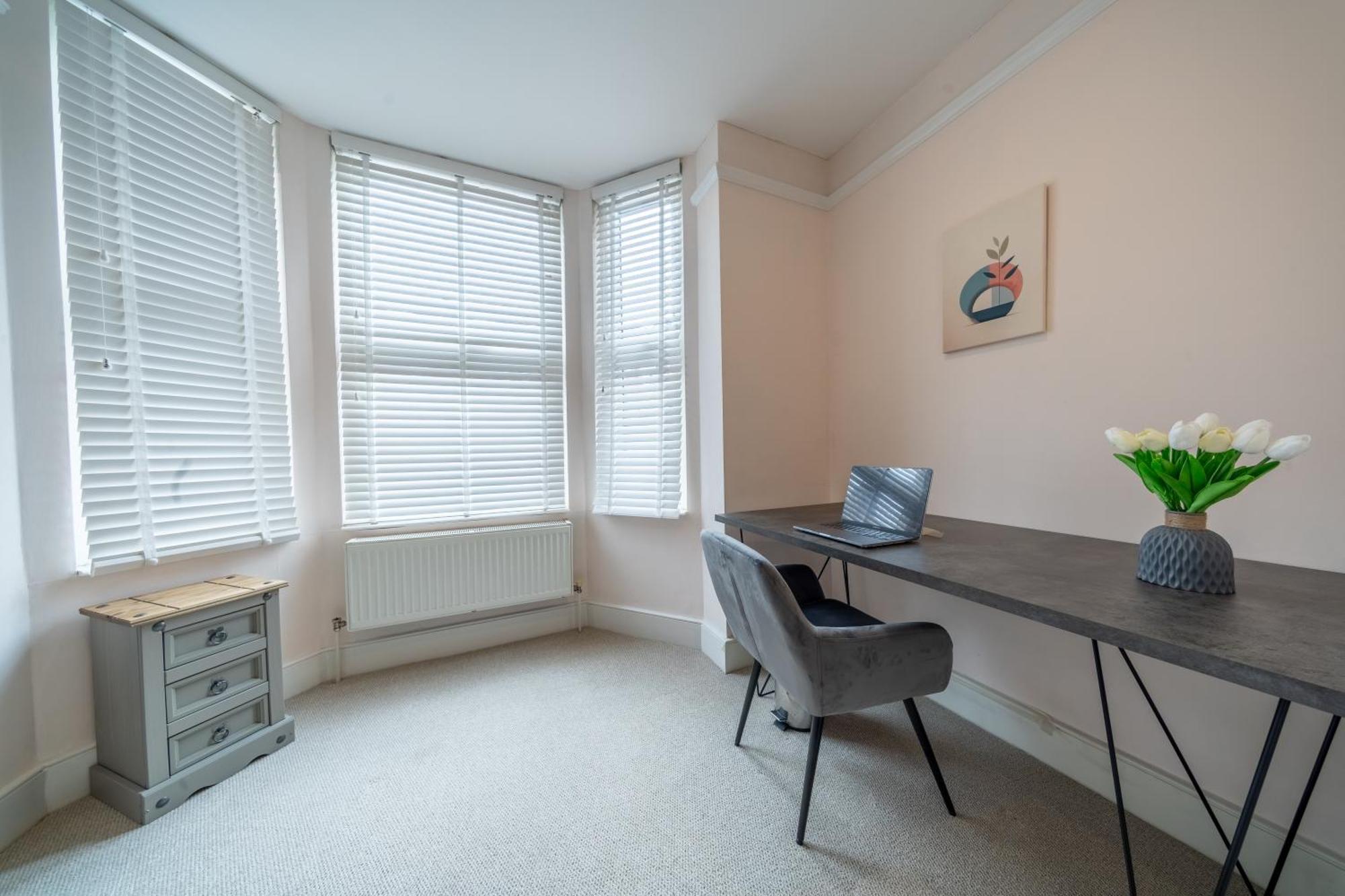 Beautiful 2 Bedroom With Private Garden In Wimbledon - Minutes From Central London Eksteriør bilde