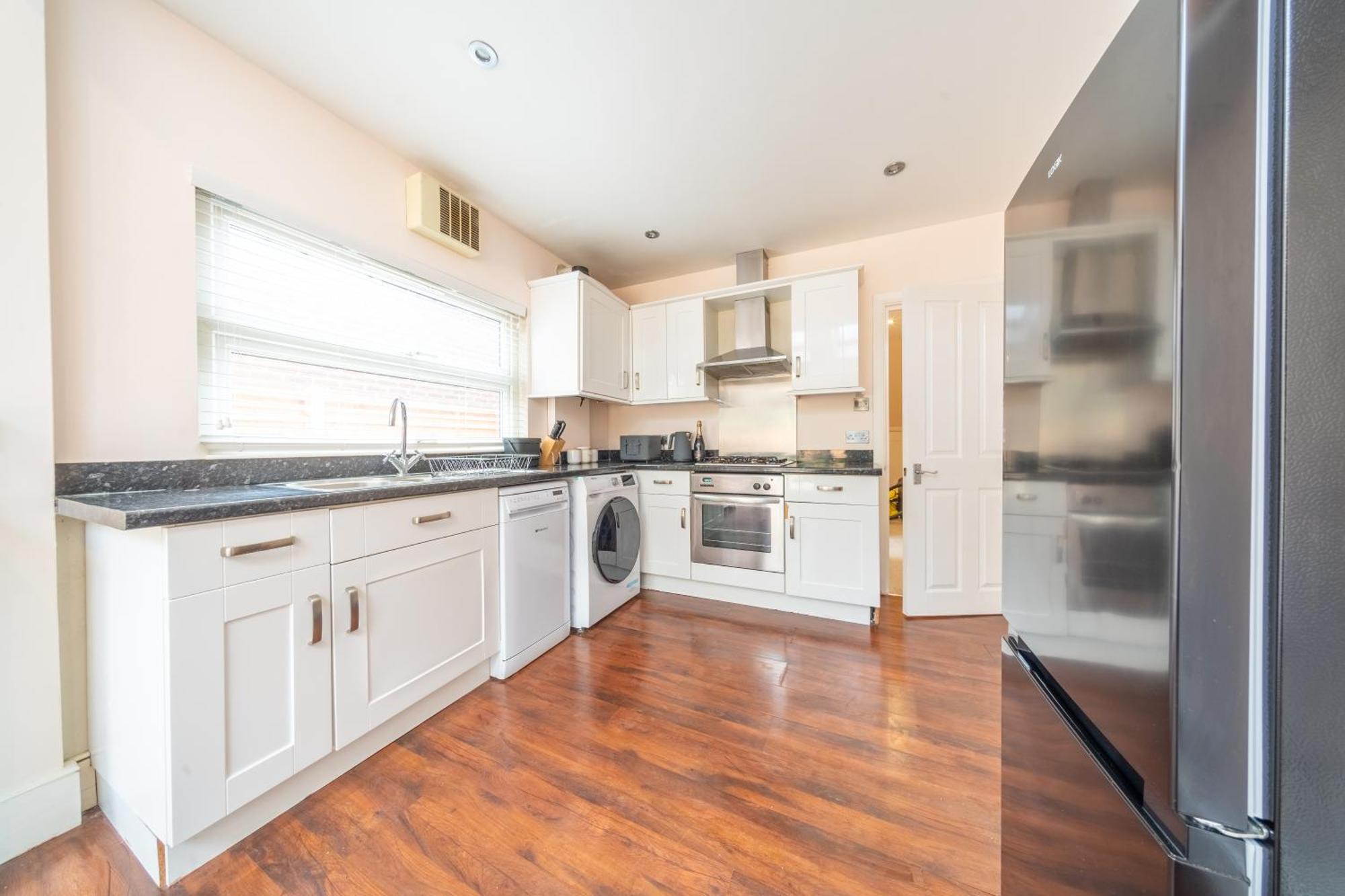 Beautiful 2 Bedroom With Private Garden In Wimbledon - Minutes From Central London Eksteriør bilde