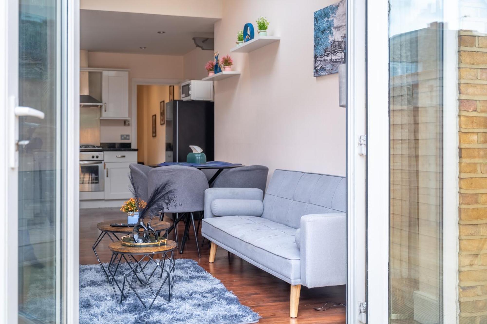 Beautiful 2 Bedroom With Private Garden In Wimbledon - Minutes From Central London Eksteriør bilde